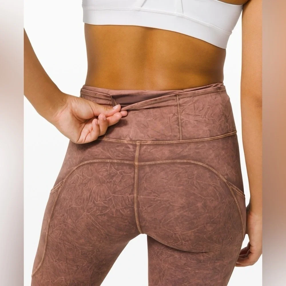 Lululemon Fast and Free HR Tight 25